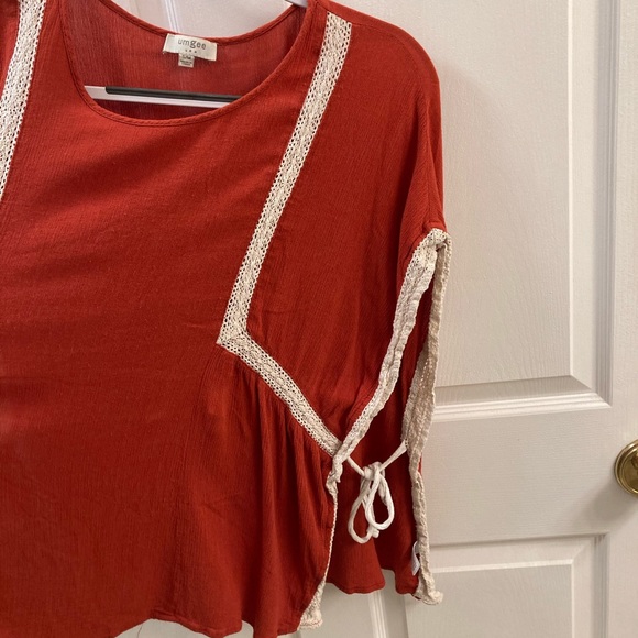 Umgee Rust Split-side Top - Picture 3 of 5